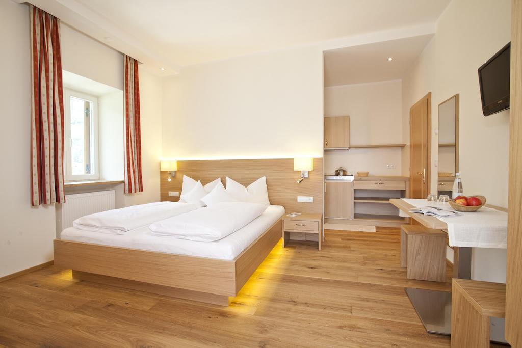 Hotel Ansitz Gamp Κιούζα Δωμάτιο φωτογραφία